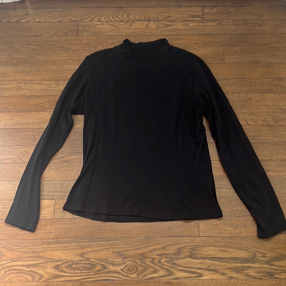 Fitted Mock Turtleneck Size Large